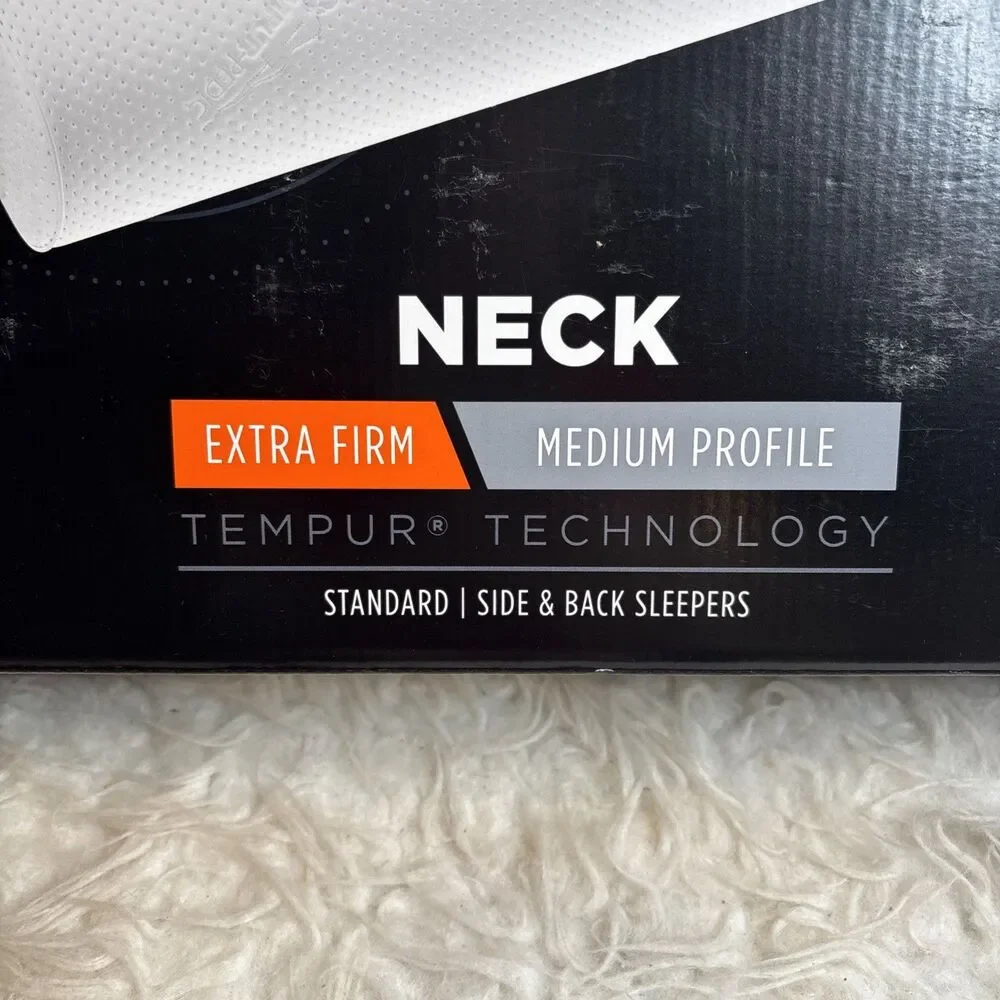Tempur-Pedic Ergonomic Neck Pillow Extra Firm Medium Profile White NEW IN BOX